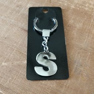 "S"keychain